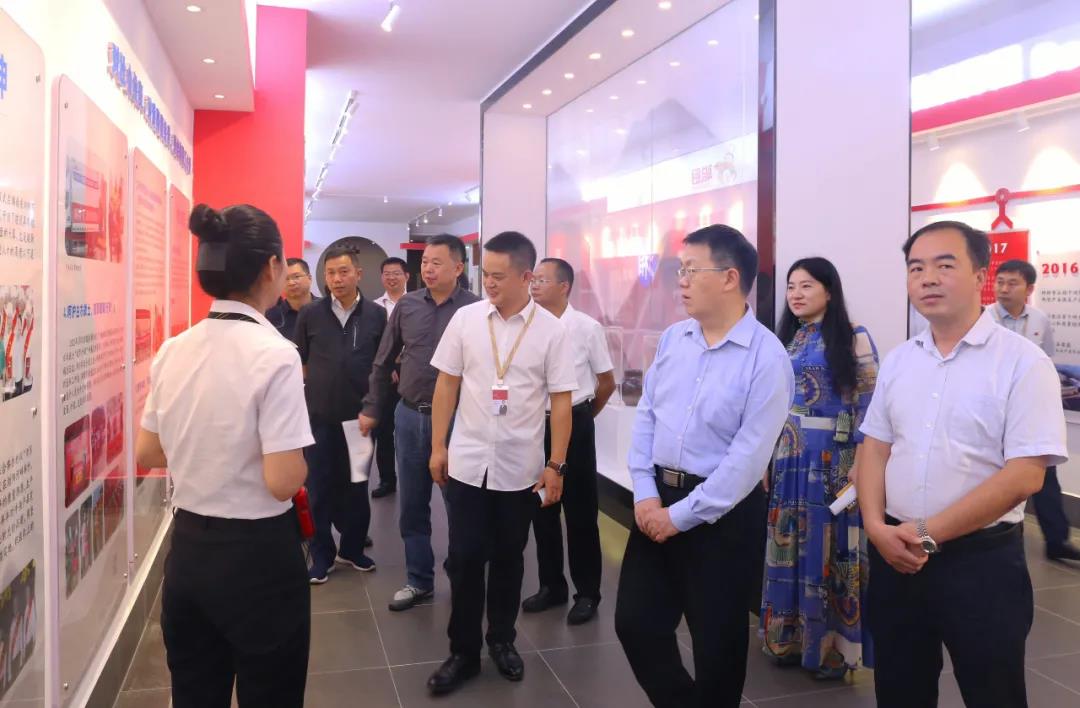 国家发改委副司长邱天朝莅临开云kaiyun(中国)调研指导工作