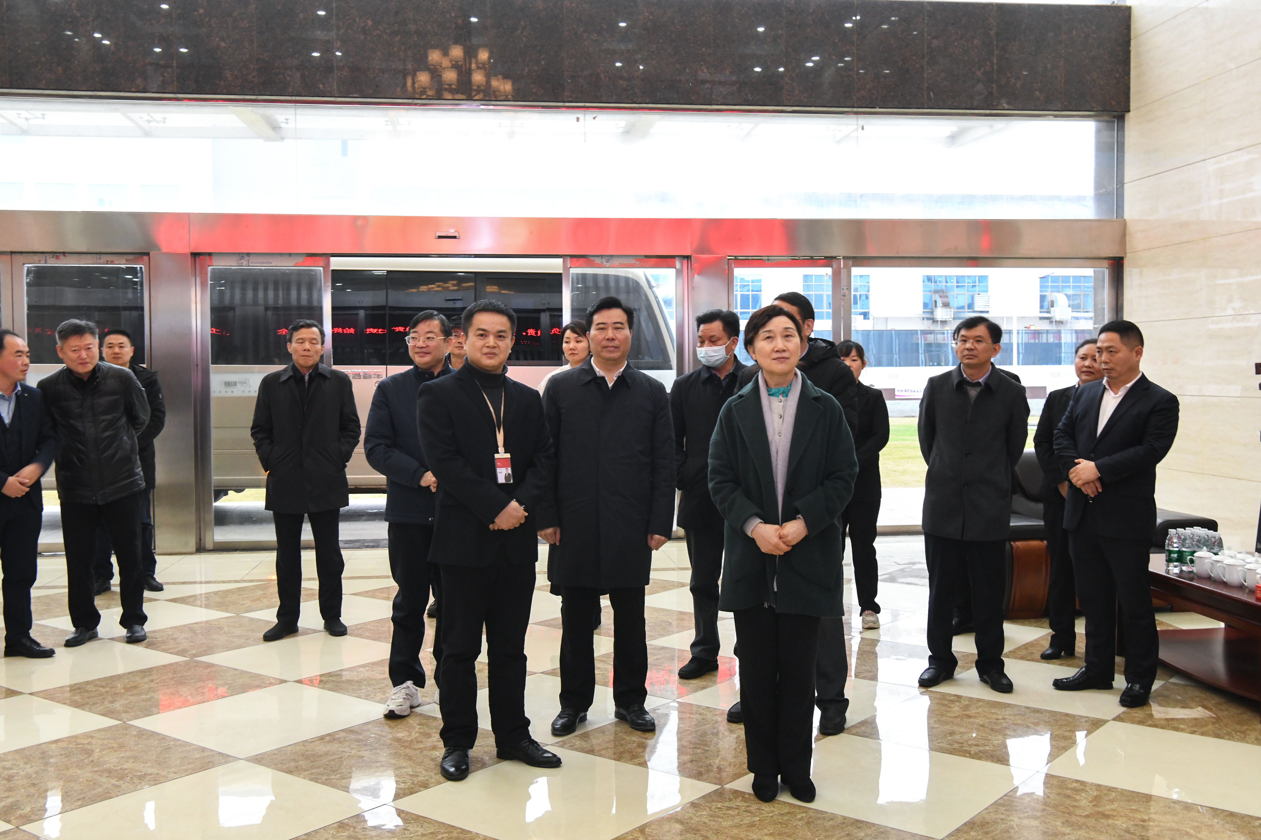 湖南省政协主席李微微率队莅临开云kaiyun(中国)调研指导工作